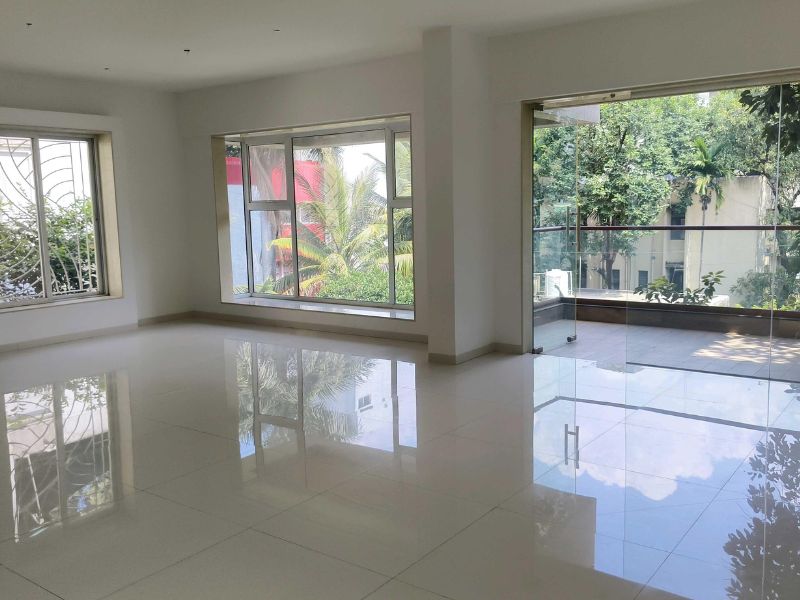 Fully Furnished 1300 Sqft Office for Rent in JM Road Pune – Suitable for IT, Finance, Startups