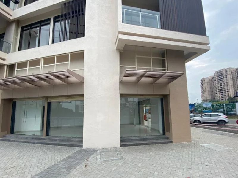  Office Opportunity: 1700 sq ft Unfurnished, Your Design, Near Axis Bank, Wanowrie - Pune